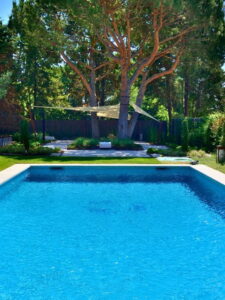 Diseño de jardines con piscina en Madrid
